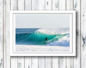 Lining up for a perfect barrel at Snapper Rocks, Gold Coast.